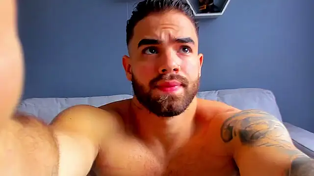 Snapshot of Paul_Phoenix chatting on October 2025 08:30:01 PM Paul Phoenix online show from October 2025 08:30:01 PM