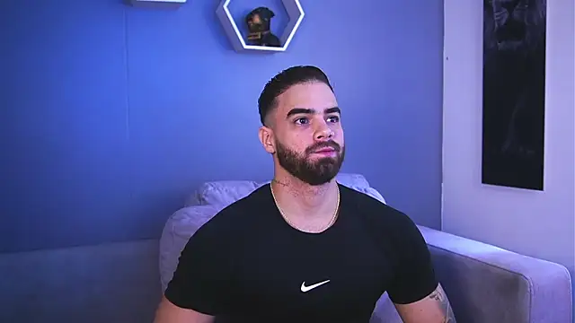 Snapshot of Paul_Phoenix chatting on October 2025 06:18:02 PM Paul Phoenix online show from October 2025 06:18:02 PM