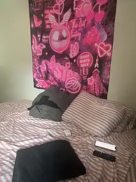 PrettyBabriexox online show from April 2026 04:54:01 PM