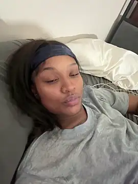 PrettyBabriexox online show from November 2025 05:19:02 AM