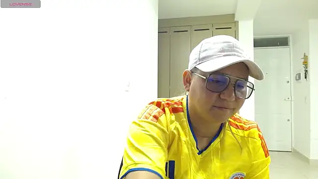 Snapshot of haashkyo chatting on June 2026 05:17:02 AM haashkyo online show from June 2026 05:17:02 AM