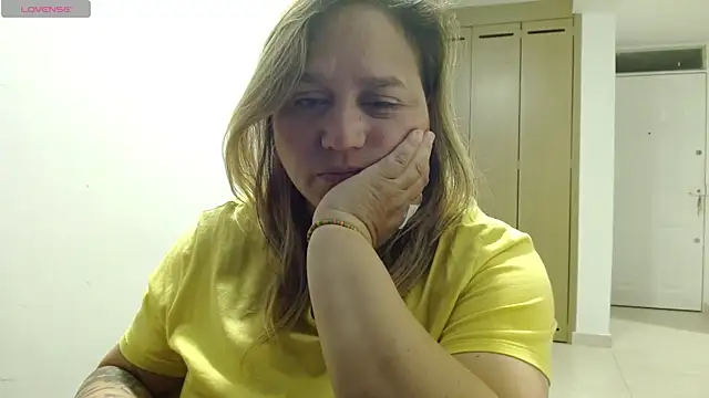 Snapshot of haashkyo chatting on June 2026 04:40:02 AM haashkyo online show from June 2026 04:40:02 AM