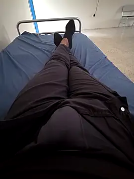 Renatox69 online show from February 2026 03:57:01 PM