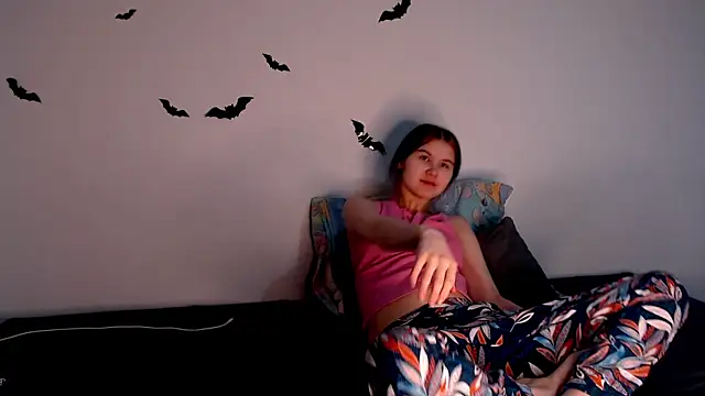 litle owl online show from November 2025 02:53:02 PM