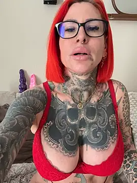 CatCoxx online show from March 2026 07:13:01 AM