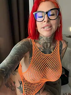 Snapshot of CatCoxx chatting on July 2026 05:30:02 AM CatCoxx online show from July 2026 05:30:02 AM