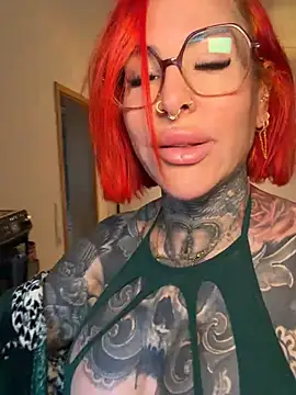 CatCoxx online show from May 2026 05:17:02 AM