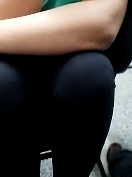 PIROCAO20 online show from October 2025 12:44:02 AM