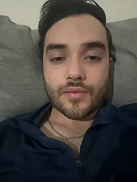 acmello83 online show from March 2026 05:43:01 AM