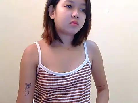Snapshot of cristine190 chatting on October 2025 10:33:01 PM cristine190 online show from October 2025 10:33:01 PM