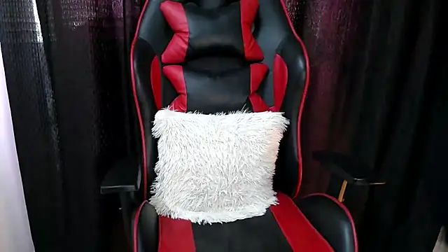 Snapshot of niya-cute chatting on December 2025 09:53:01 AM niya-cute online show from December 2025 09:53:01 AM