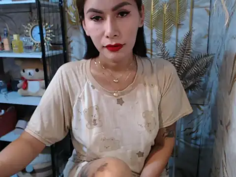 Snapshot of tshot_izzy_88 chatting on April 2026 04:16:01 AM tshot izzy 88 online show from April 2026 04:16:01 AM