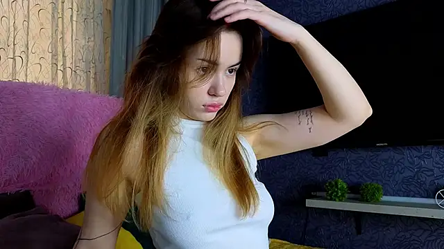 Snapshot of telari0l0ve chatting on February 2026 09:18:01 AM telari0l0ve online show from February 2026 09:18:01 AM