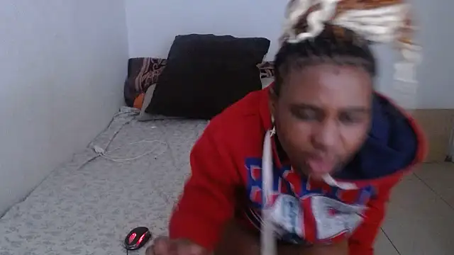 EbonyEssence online show from November 2025 10:04:02 AM