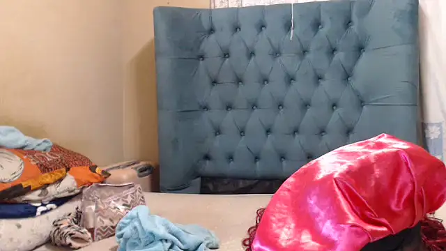 Snapshot of EbonyEssence chatting on May 2026 10:29:01 PM EbonyEssence online show from May 2026 10:29:01 PM