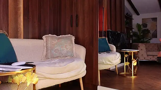 QueenMarX online show from January 2026 07:12:01 PM