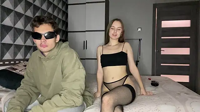 merycouple online show from September 2025 05:06:02 AM