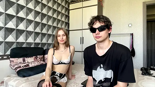 merycouple online show from March 2026 04:53:02 AM