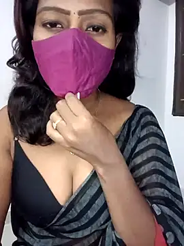 Snapshot of Tamil_kavinila chatting on November 2025 03:12:02 PM Tamil kavinila online show from November 2025 03:12:02 PM