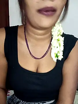 Tamil kavinila online show from February 2026 08:12:02 AM