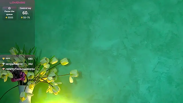 Snapshot of Izzie_Sugar chatting on September 2025 07:18:01 PM Izzie Sugar online show from September 2025 07:18:01 PM