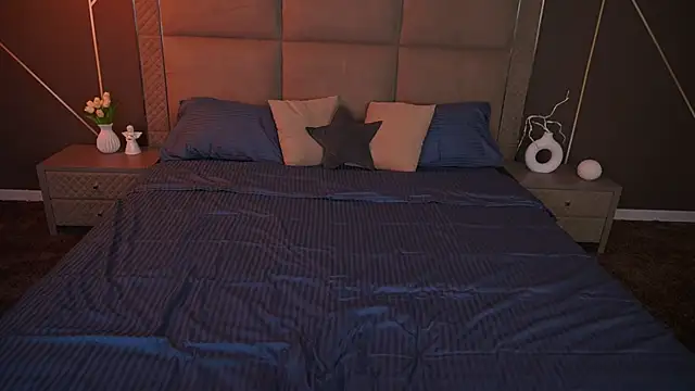 OnlyXxandra online show from September 2025 01:12:01 PM