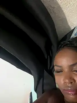 Snapshot of Deusaaf chatting on December 2025 11:49:03 PM Deusaaf online show from December 2025 11:49:03 PM