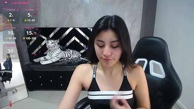 Zoe Blaze A online show from September 2025 01:09:02 PM