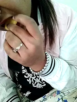 Kavya Rathore online show from November 2025 04:57:02 AM