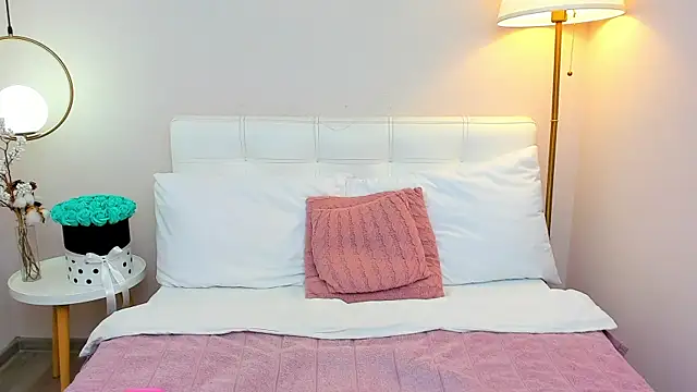 AndreaButt online show from April 2026 05:20:01 AM