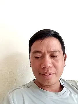 DungLuongg online show from October 2025 03:51:01 AM