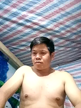 DungLuongg online show from March 2026 01:21:01 PM