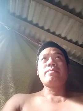 DungLuongg online show from September 2025 05:54:01 AM