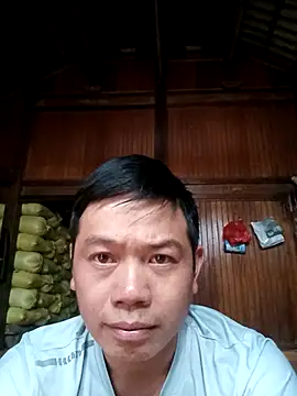 DungLuongg online show from October 2025 11:49:01 PM