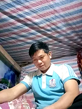 DungLuongg online show from March 2026 01:47:01 PM