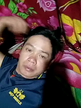 DungLuongg online show from November 2025 03:49:02 PM