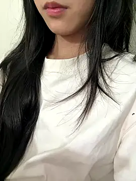 Snapshot of Desi_sara chatting on October 2025 02:27:01 PM Desi sara online show from October 2025 02:27:01 PM