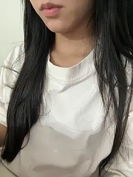 Snapshot of Desi_sara chatting on November 2025 03:38:01 PM Desi sara online show from November 2025 03:38:01 PM