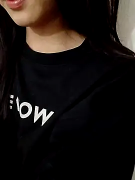 Snapshot of Desi_sara chatting on October 2025 02:24:02 PM Desi sara online show from October 2025 02:24:02 PM