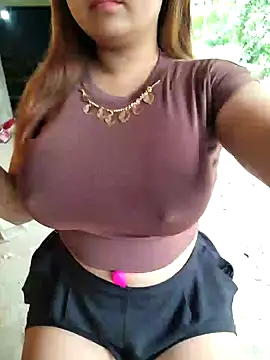 Snapshot of Akira_sera chatting on September 2025 01:48:01 AM Akira sera online show from September 2025 01:48:01 AM