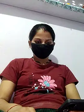 poojam93 online show from October 2025 04:25:02 PM