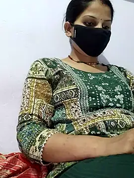 poojam93 online show from November 2025 03:27:02 PM