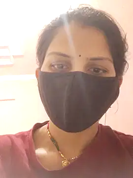 poojam93 online show from February 2026 12:21:02 AM