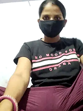 poojam93 online show from October 2025 03:02:01 PM