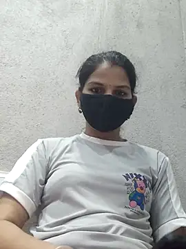 poojam93 online show from June 2026 01:27:02 AM