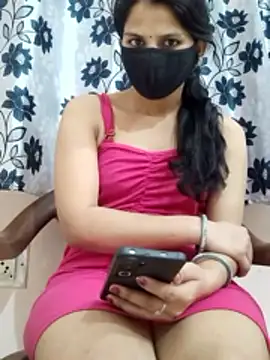 poojam93 online show from April 2026 04:20:02 PM
