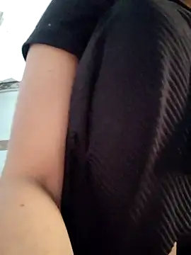 poojam93 online show from December 2025 02:34:01 AM