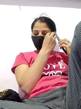 poojam93 online show from November 2025 03:16:02 PM