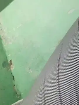 poojam93 online show from September 2025 01:55:02 PM