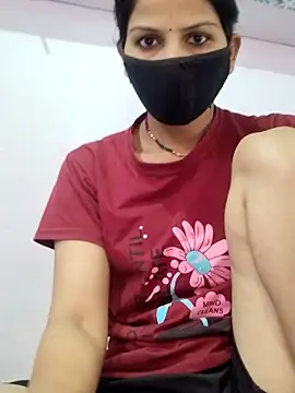 poojam93 online show from November 2025 01:53:01 AM